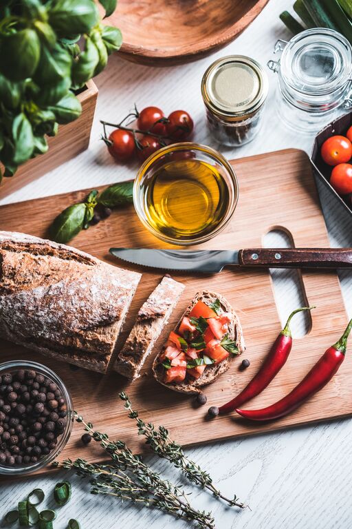 high_res_jpg-foodiesfeed.com_rustic-bread-with-tomatoes-and-basil.jpg
